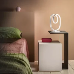 Diva lampada da tavolo di design