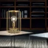 Futura lampada da tavolo