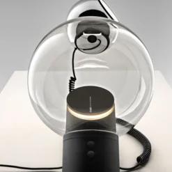 Gravita lampada da tavolo di design