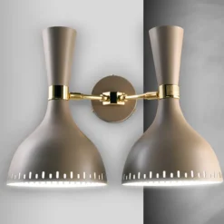 Imbuto applique di design a due luci