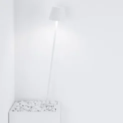 Poldina lampada da terra con picchetto